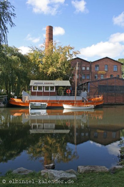 Veringkanal mit Honigfabrik